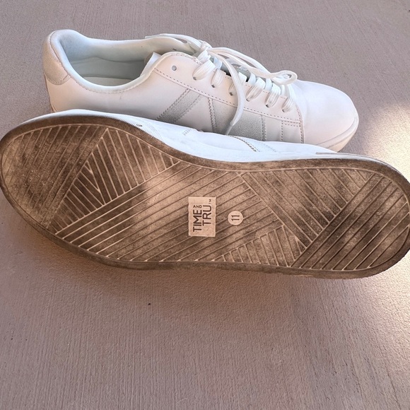 Time and Tru White Lace-Up Platform Sneakers - Picture 5 of 7